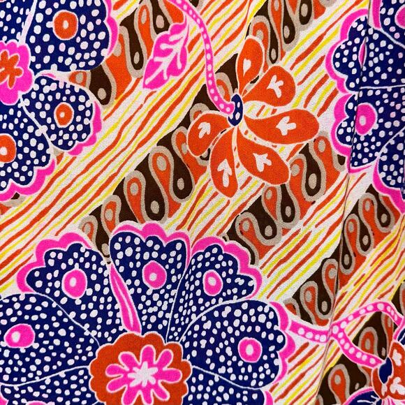 Trina Turk Silk Blend Colorful Abstract Floral 3/4 Sleeve Blouse Size Large - Picture 8 of 11